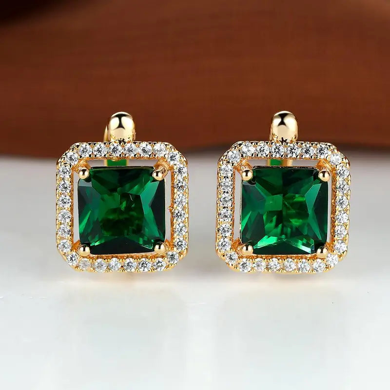 Aretes Cuadrados Dorados con Circonia Verde