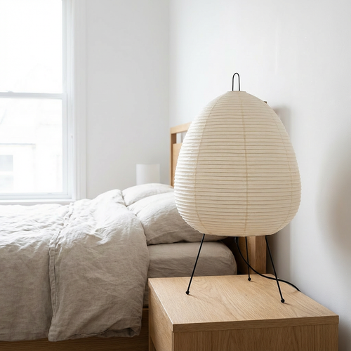 אילה – מנורת שולחן LED מנייר וואבי-סאבי