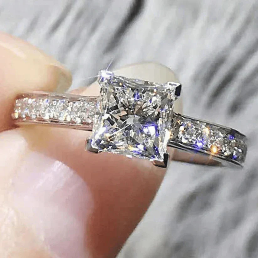 Anillo Leontina Gualtieri | Oro blanco
