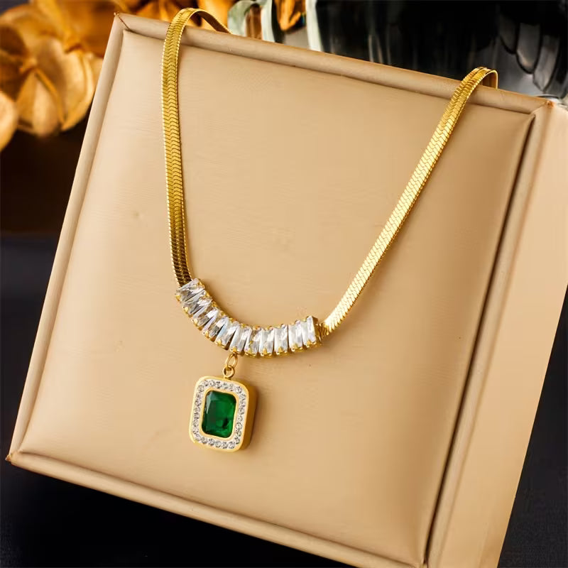 Collar Regalia Prism Esmeralda | Oro