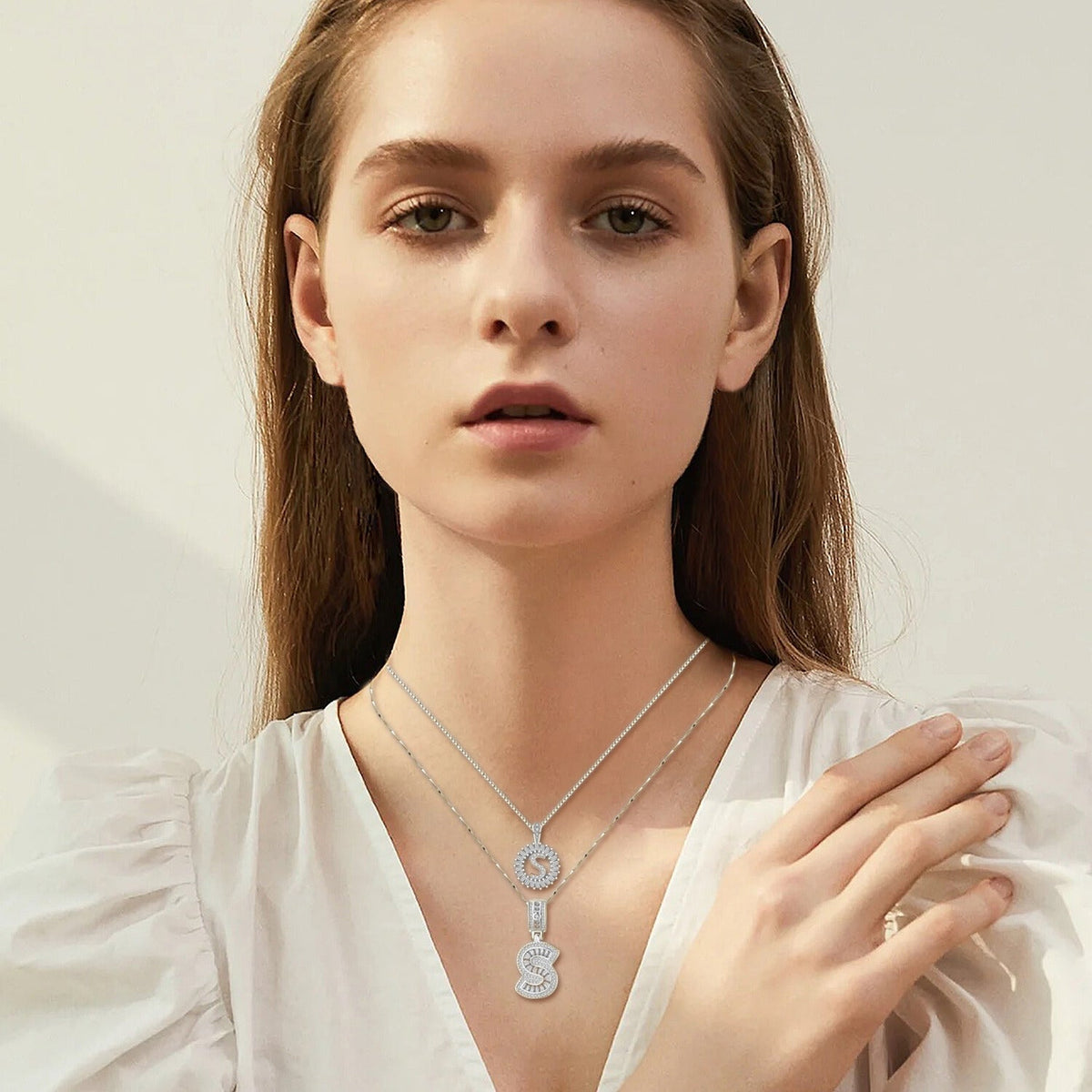 Juego de Collar con Inicial Pavé | Oro blanco