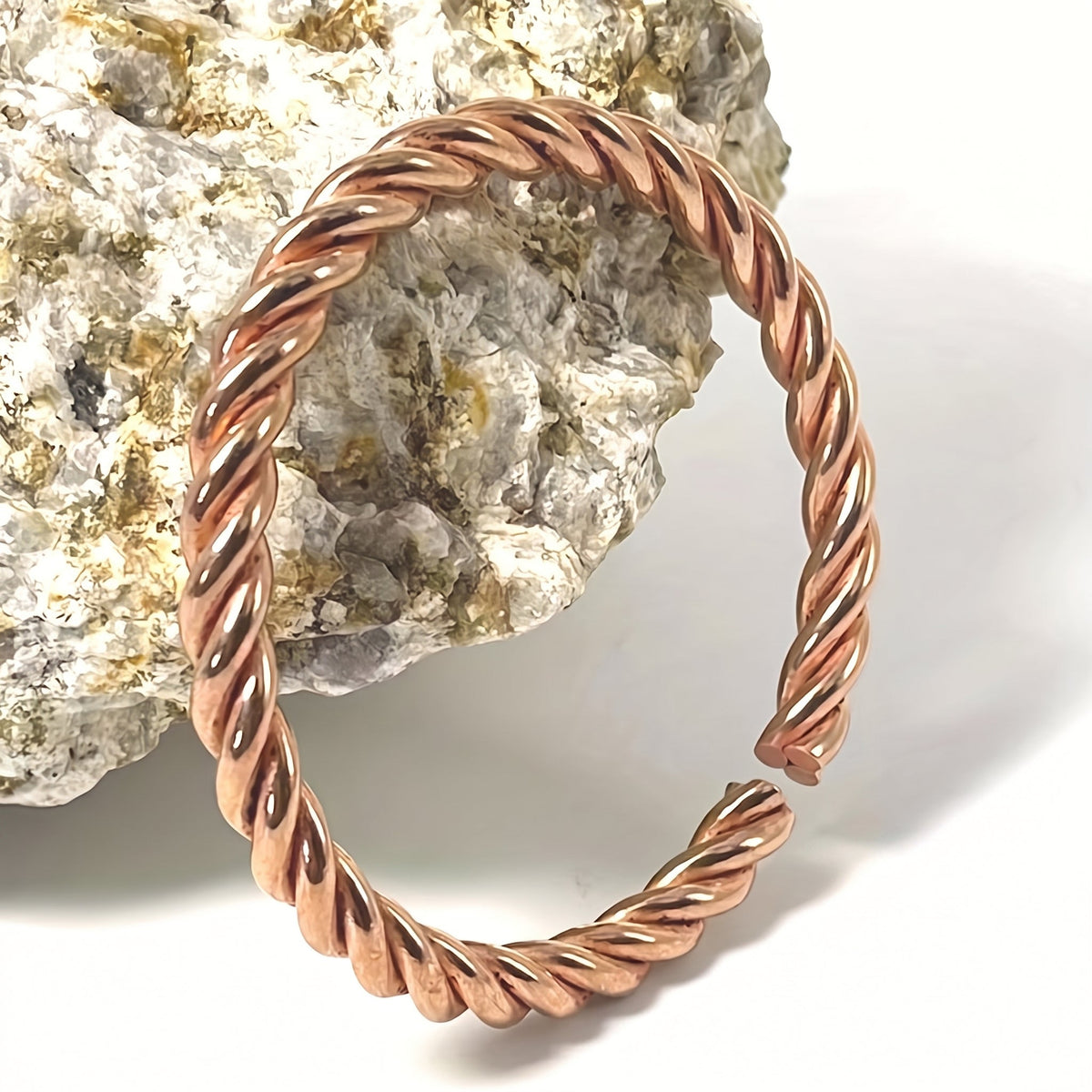 Pulsera Cordelia Tejida en Cobre