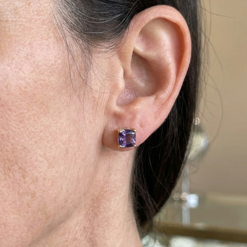 Aretes de Botón Amatista Cuadrados | Oro
