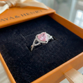 Anillo Amour Retorcido con Halo | Oro blanco