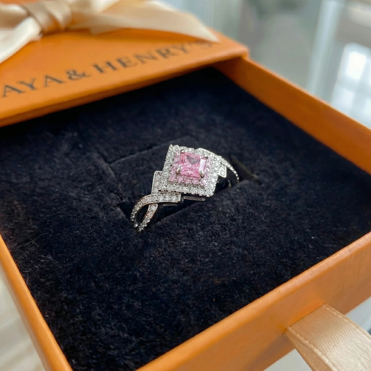 Anillo Cuadrado Couture Pavé | Oro blanco
