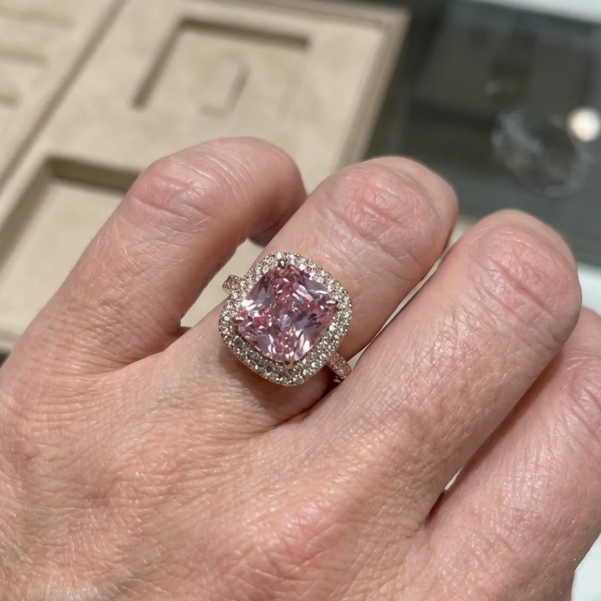 Anillo Zafiro Rosa Cojín | Oro blanco