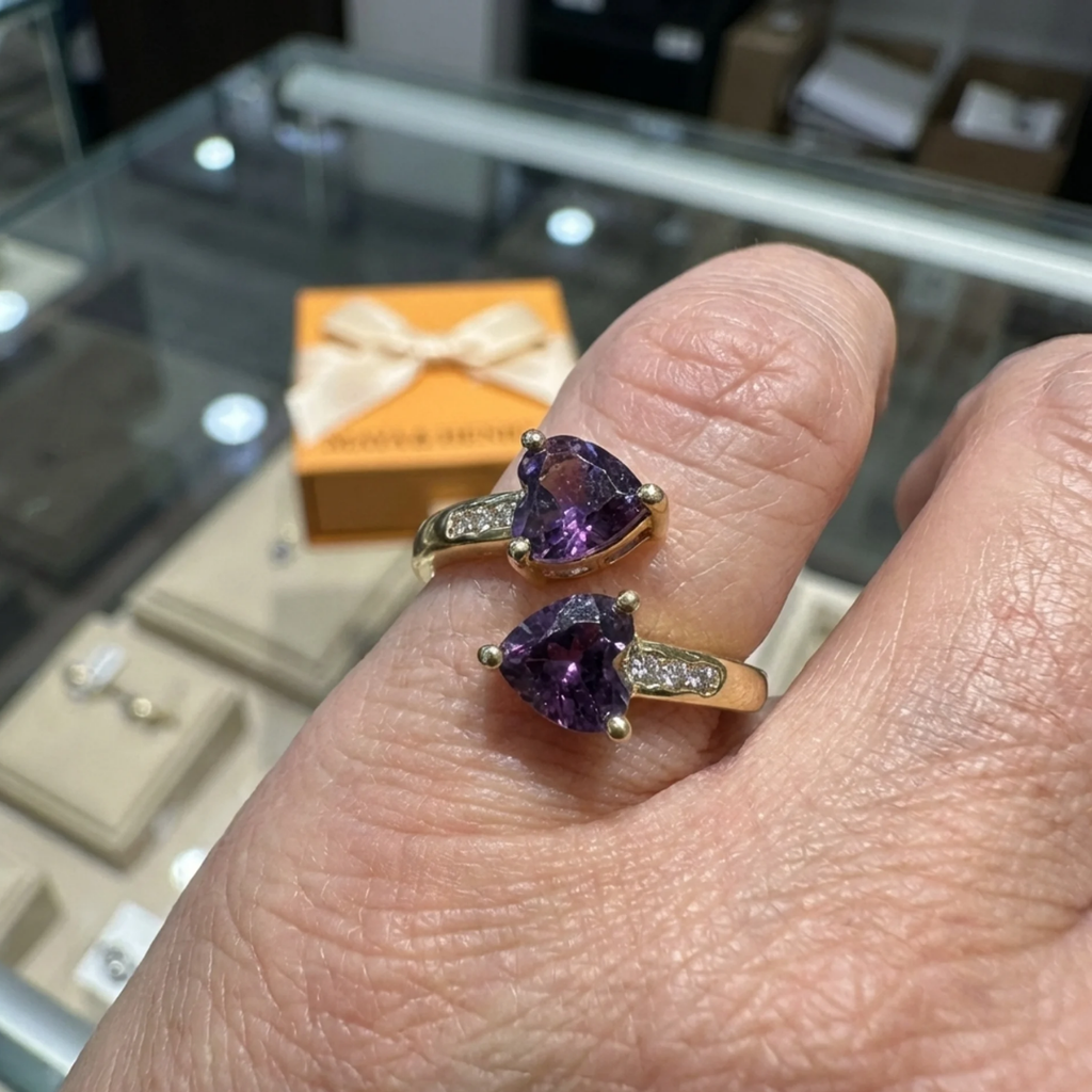 Anillo Noctira Heartwrap Violeta | Oro