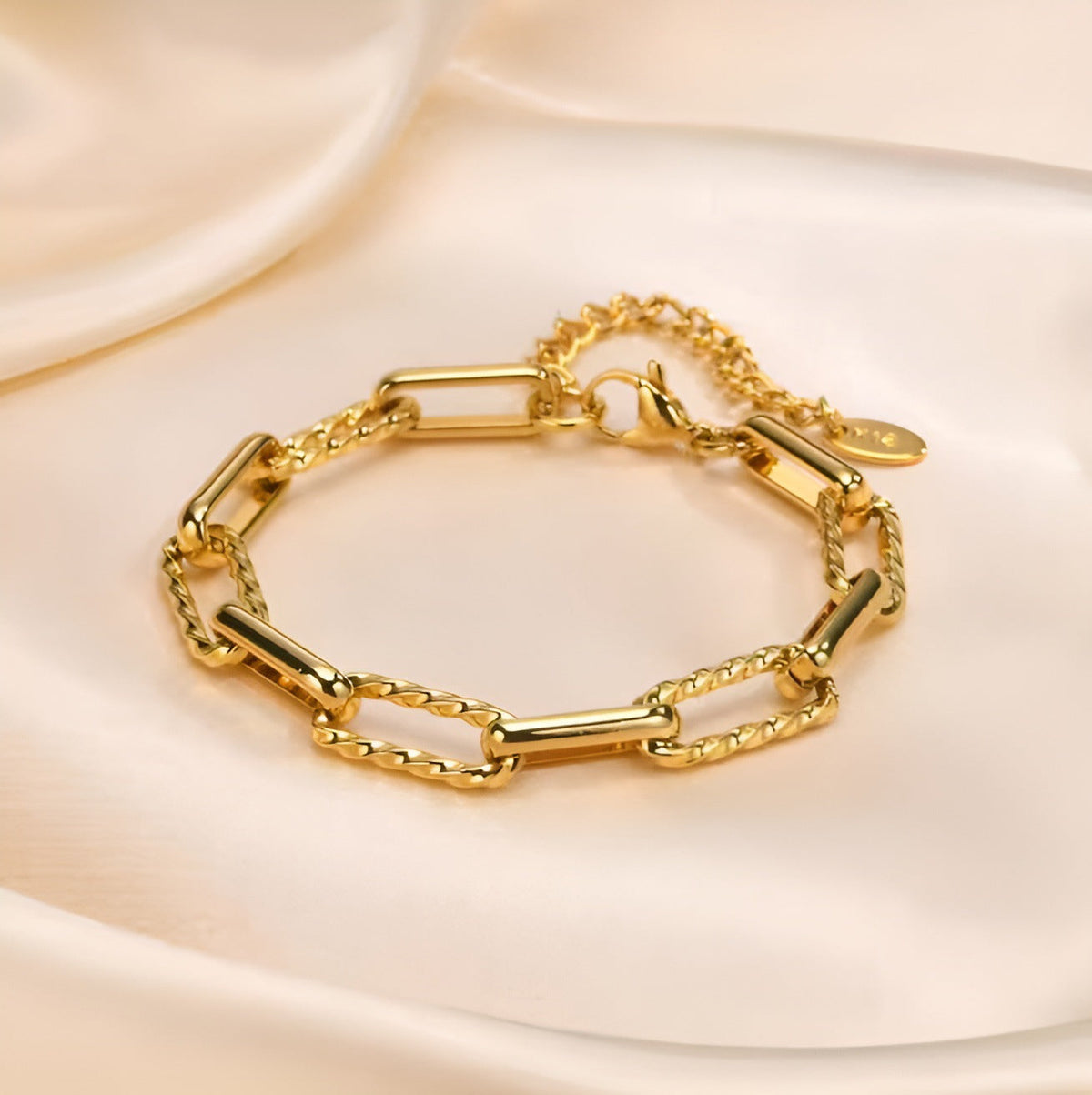 Pulsera Eslabones Gruesos Lorielle | Oro