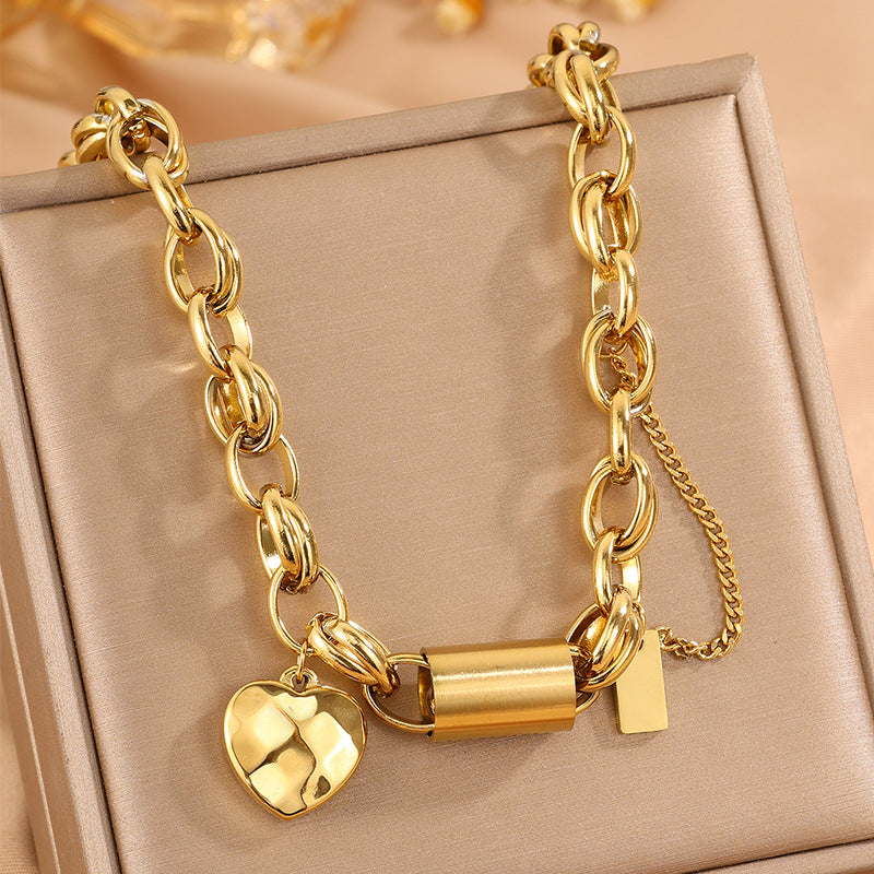 Collar Grueso con Corazón | Oro blanco