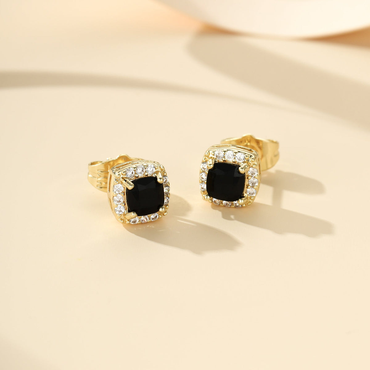 Aretes de Botón Midnight Royale | Oro