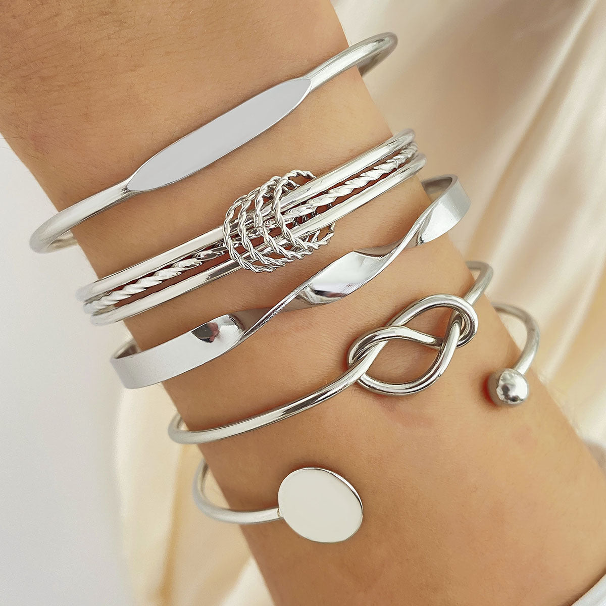 Juego de Pulseras Elegancia Anudada | Oro