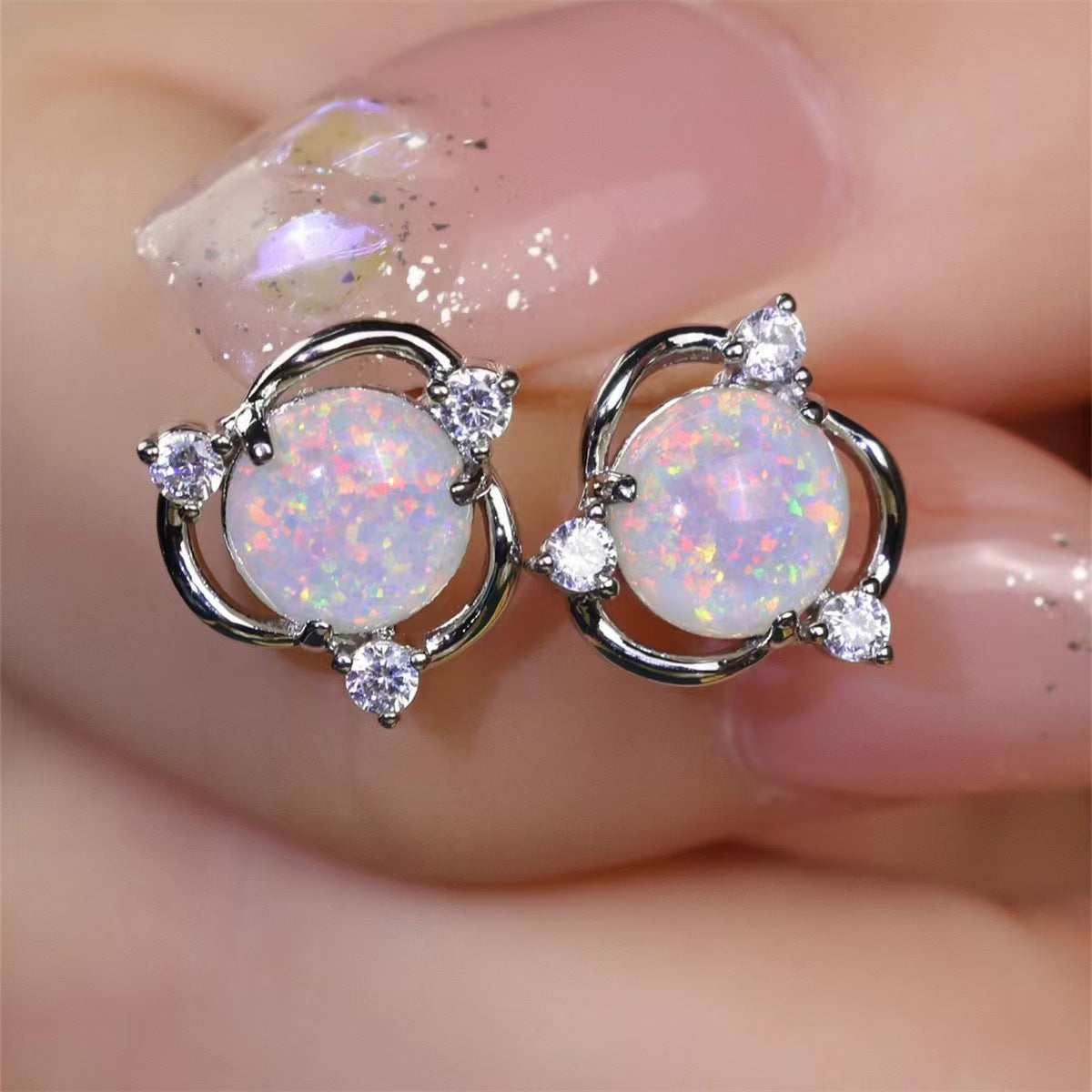Aretes de botón ópalo trío | Oro blanco