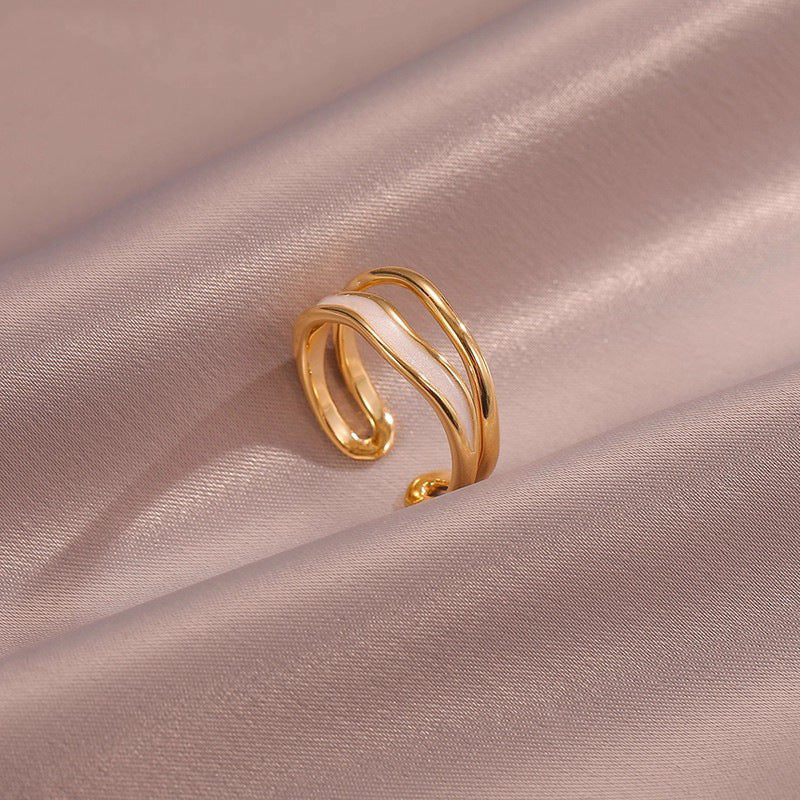 Anillo Sahira de Ondas en Capas | Oro