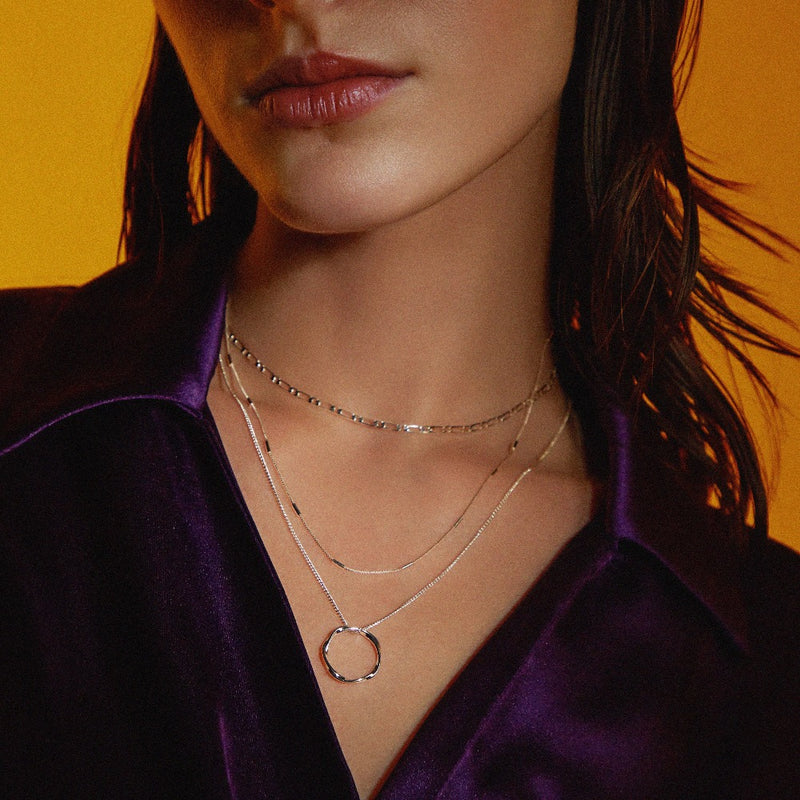 Collar Círculo Abierto Tres Filas | Oro blanco