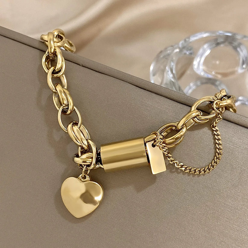 Pulsera Gruesa con Corazón | Oro blanco