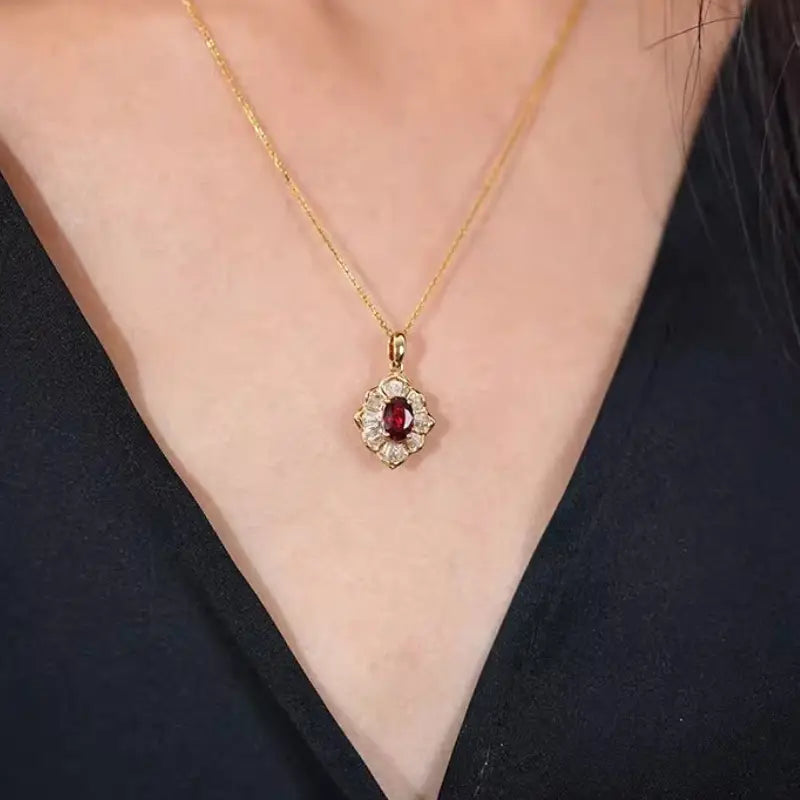Collar Solcrimson Kavella | Oro