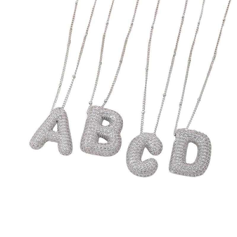 Juego de collar con inicial en letras burbujas | Oro blanco