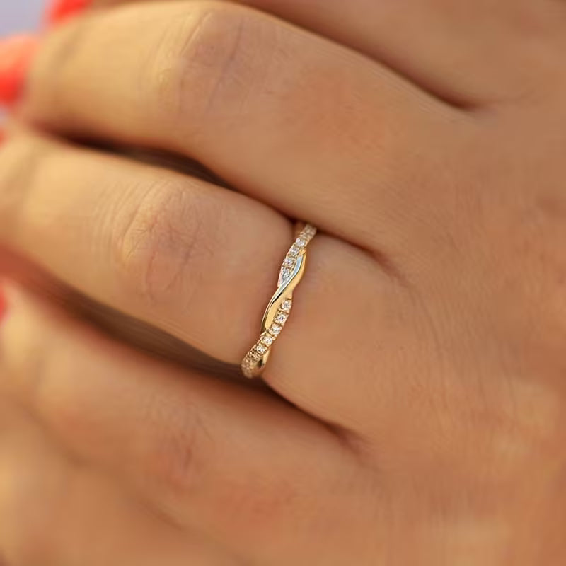 Anillo Dos Estilos con Acentos | Oro