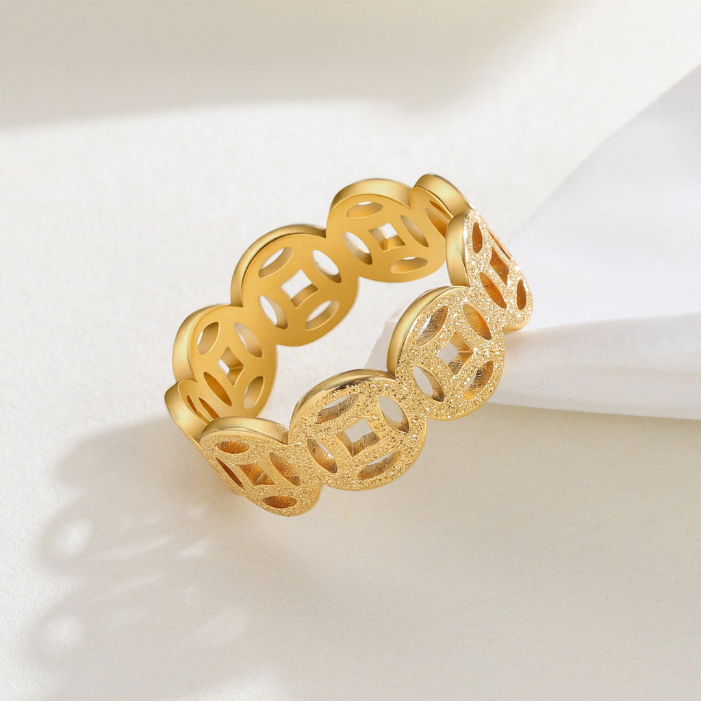 Anillo Ella de Patrón Clásico | Oro