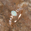 Anillo Luna Creciente con Ópalo | Oro rosa